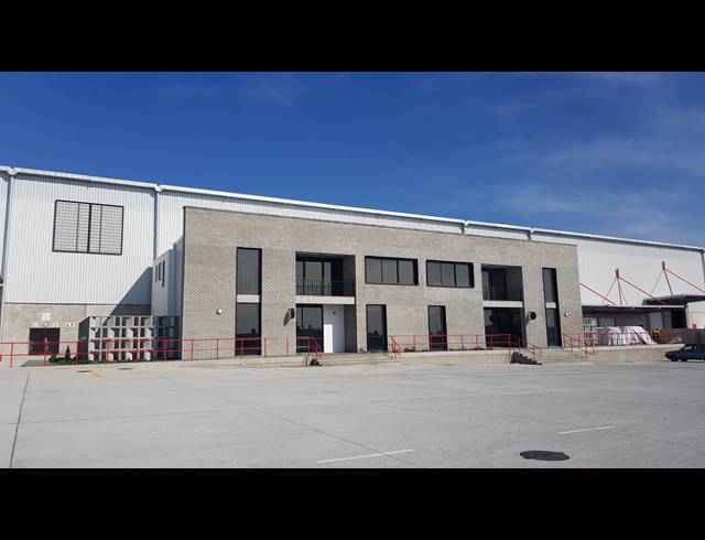 8,330M² WAREHOUSE TO LET IN BELLVILLE SOUTH INDUSTRIA